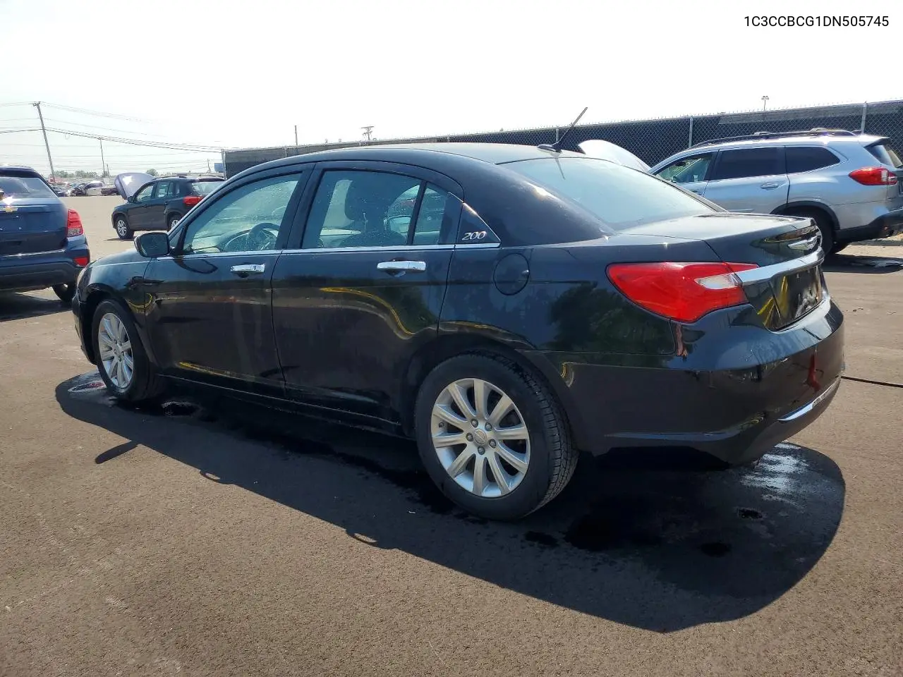 2013 Chrysler 200 Limited VIN: 1C3CCBCG1DN505745 Lot: 61137886