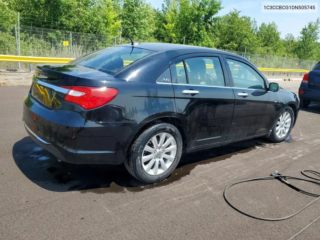 2013 Chrysler 200 Limited VIN: 1C3CCBCG1DN505745 Lot: 61137886