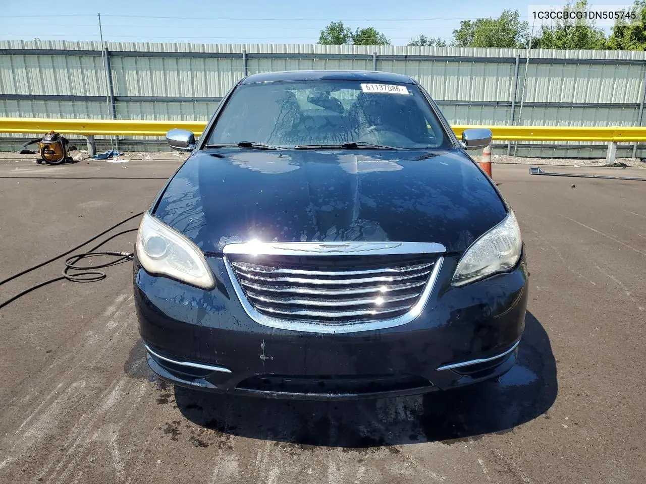 2013 Chrysler 200 Limited VIN: 1C3CCBCG1DN505745 Lot: 61137886