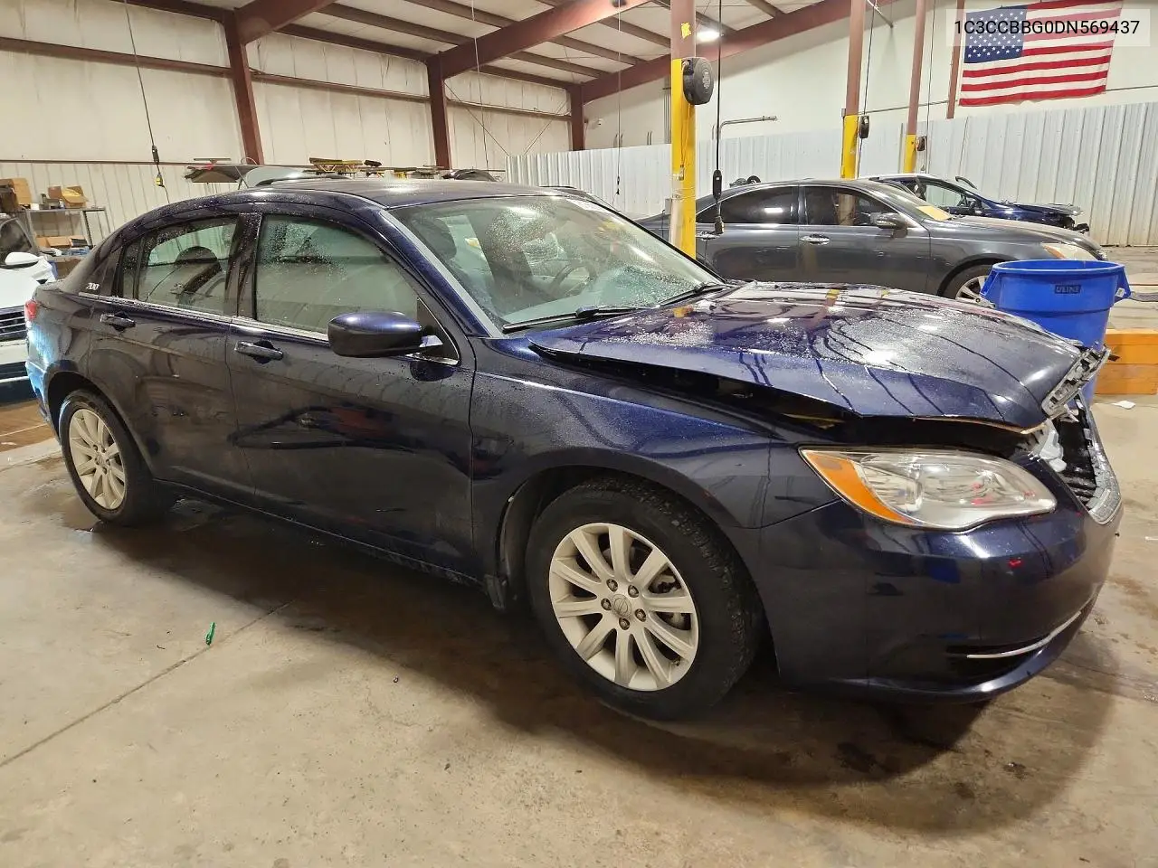 2013 Chrysler 200 Touring VIN: 1C3CCBBG0DN569437 Lot: 61560106