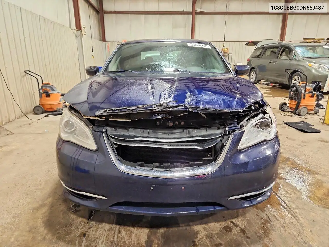 2013 Chrysler 200 Touring VIN: 1C3CCBBG0DN569437 Lot: 61560106
