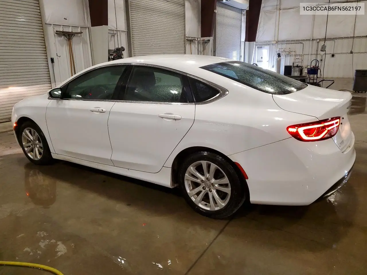 2015 Chrysler 200 Limited VIN: 1C3CCCAB6FN562197 Lot: 57572986