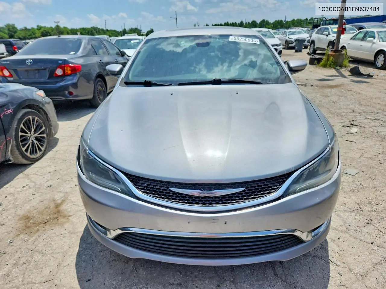 2015 Chrysler 200 Limited VIN: 1C3CCCAB1FN637484 Lot: 58250936