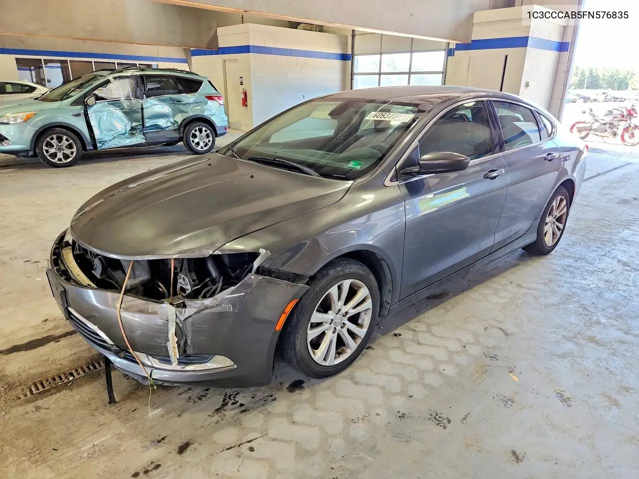 2015 Chrysler 200 Limited VIN: 1C3CCCAB5FN576835 Lot: 60937236