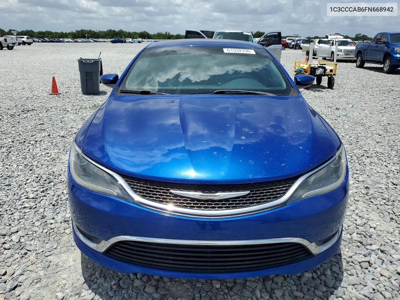 2015 Chrysler 200 Limited VIN: 1C3CCCAB6FN668942 Lot: 61532336