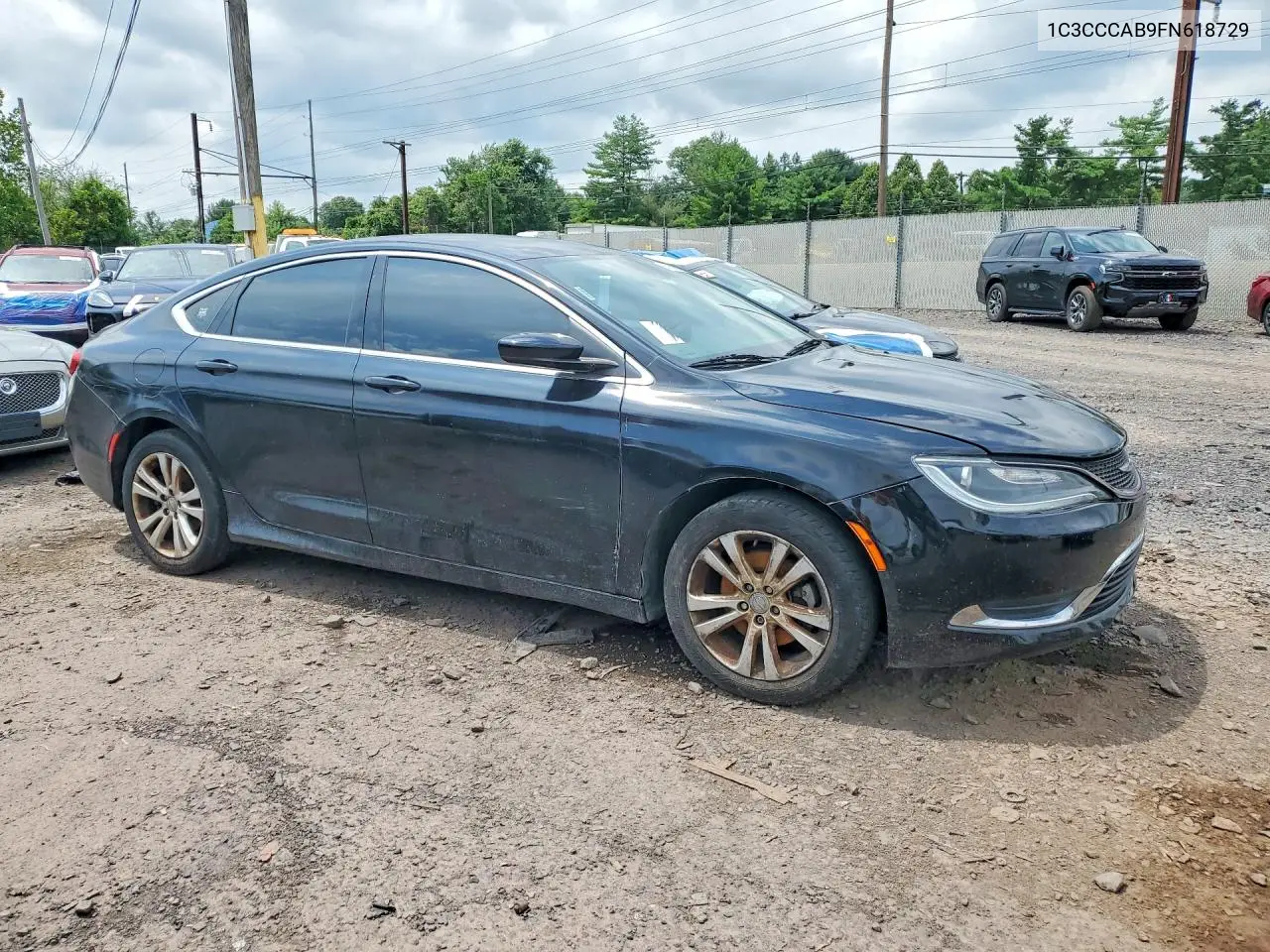 2015 Chrysler 200 Limited VIN: 1C3CCCAB9FN618729 Lot: 61901396