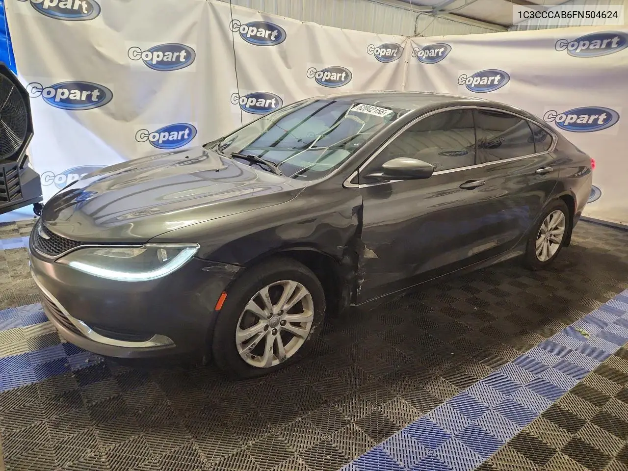 2015 Chrysler 200 Limited VIN: 1C3CCCAB6FN504624 Lot: 62042156