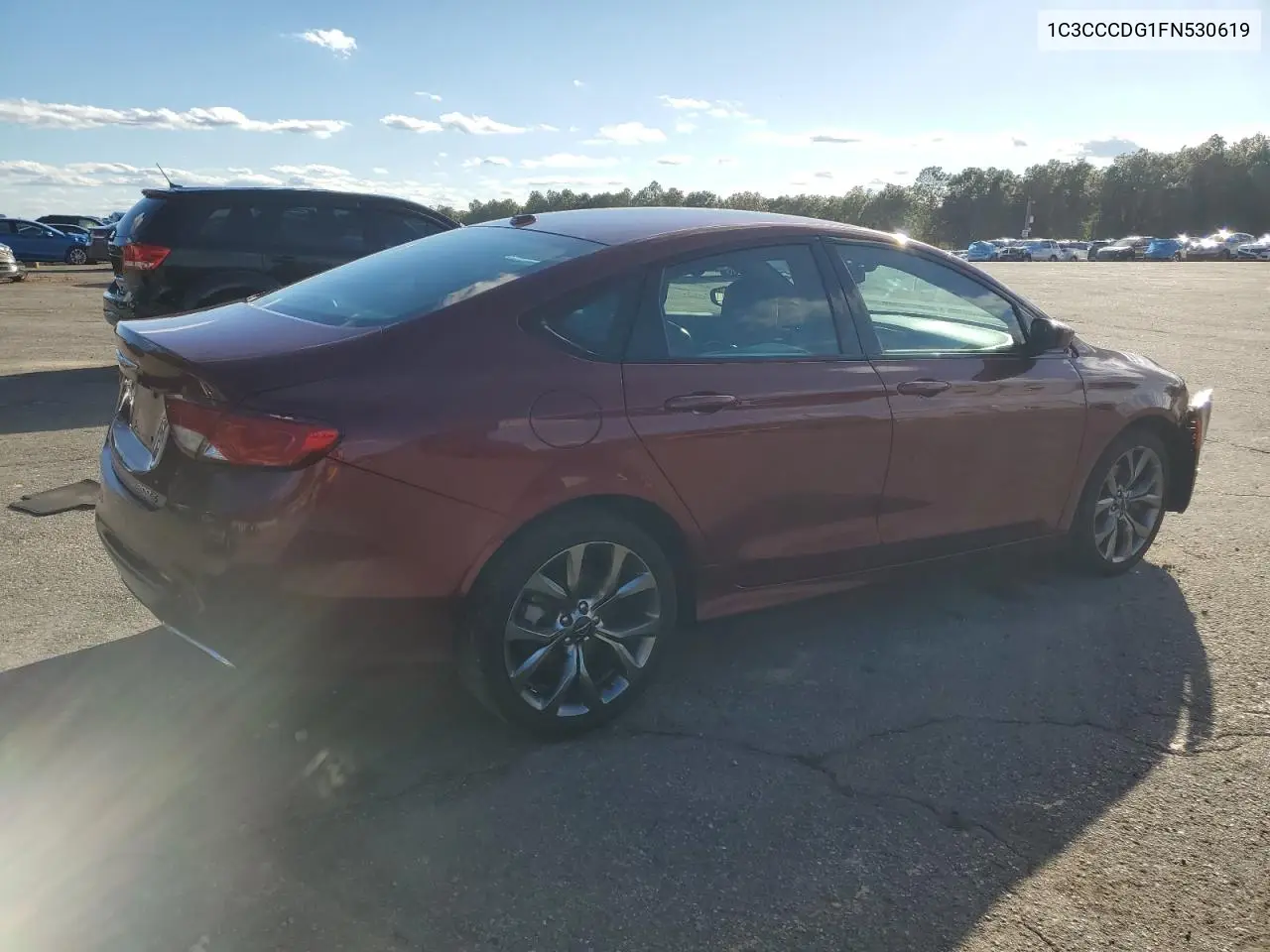 1C3CCCDG1FN530619 2015 Chrysler 200 S