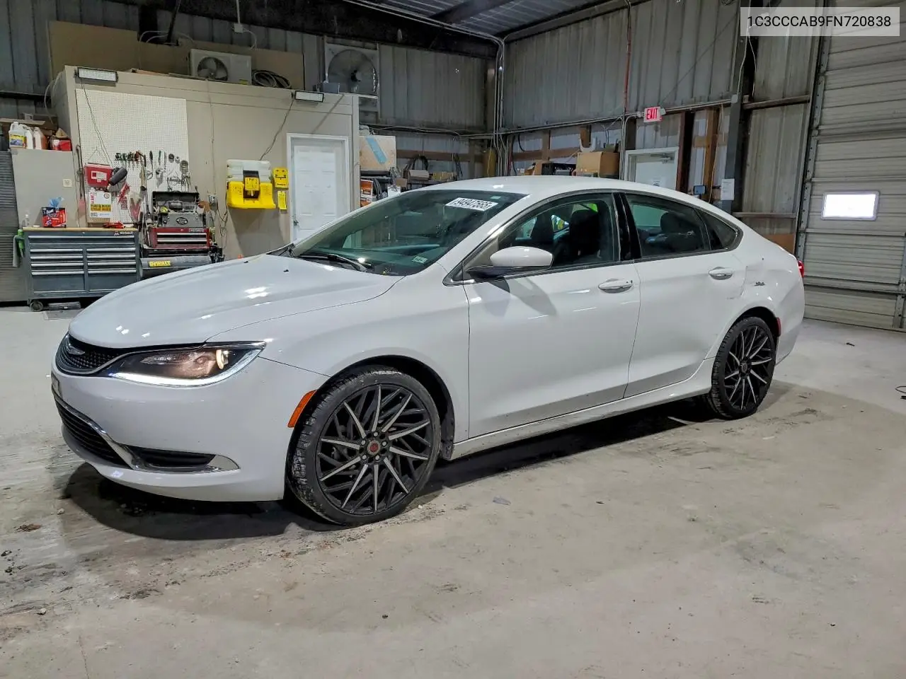 1C3CCCAB9FN720838 2015 Chrysler 200 Limited