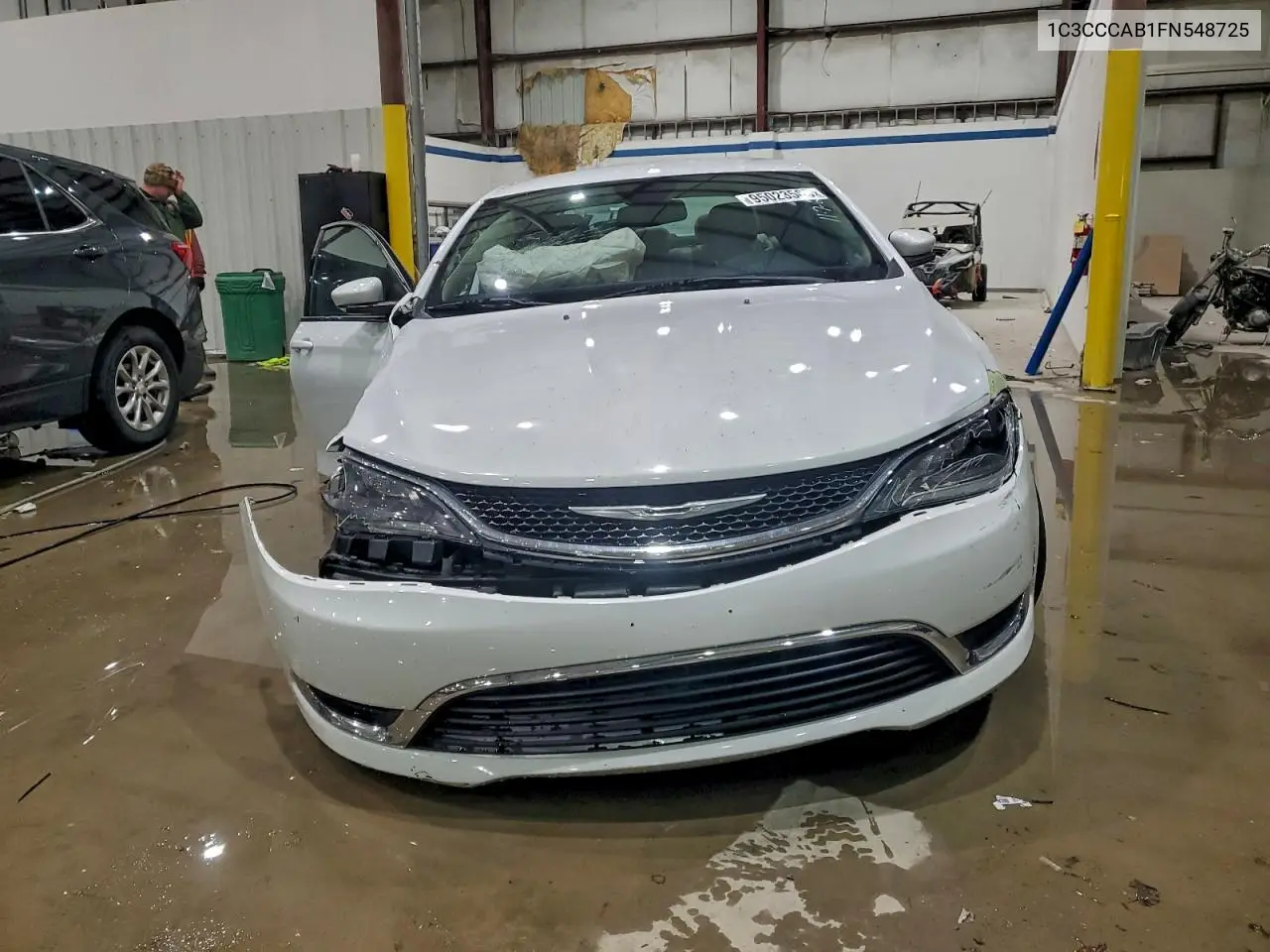 1C3CCCAB1FN548725 2015 Chrysler 200 Limited