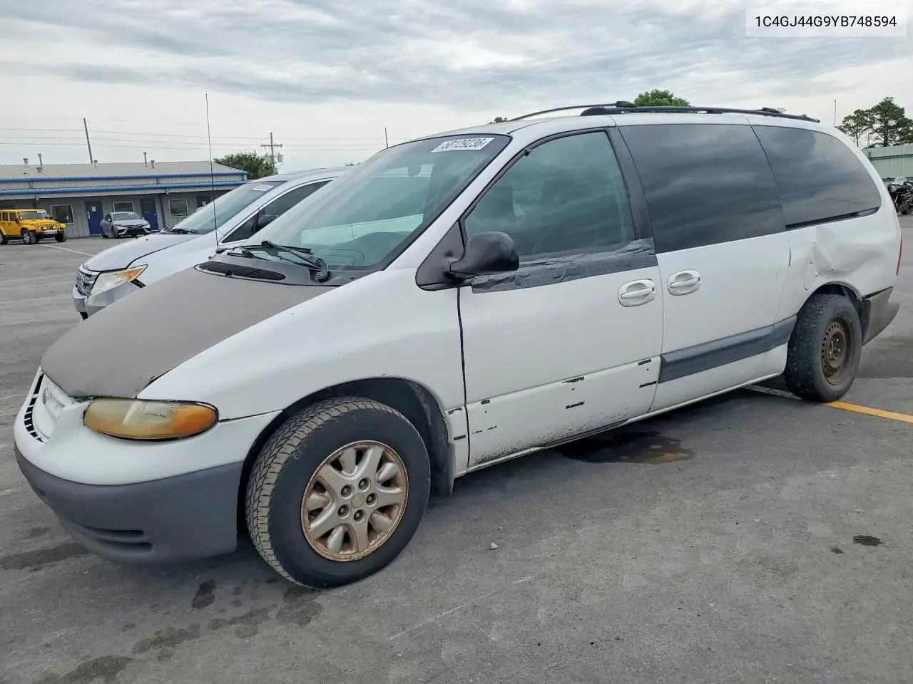 2000 Chrysler Grand Voyager Se VIN: 1C4GJ44G9YB748594 Lot: 58129236