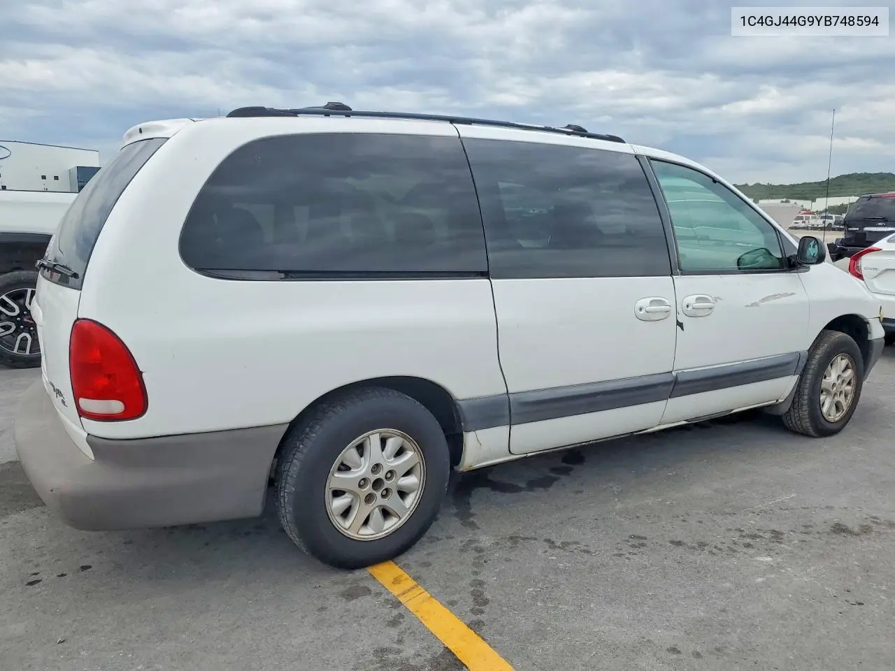 2000 Chrysler Grand Voyager Se VIN: 1C4GJ44G9YB748594 Lot: 58129236