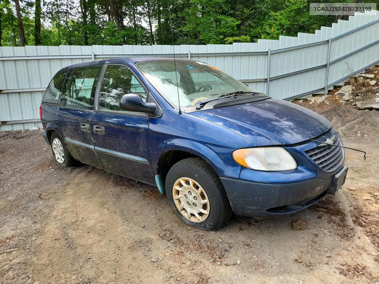 2002 Chrysler Voyager VIN: 1C4GJ25342B733198 Lot: 58639786