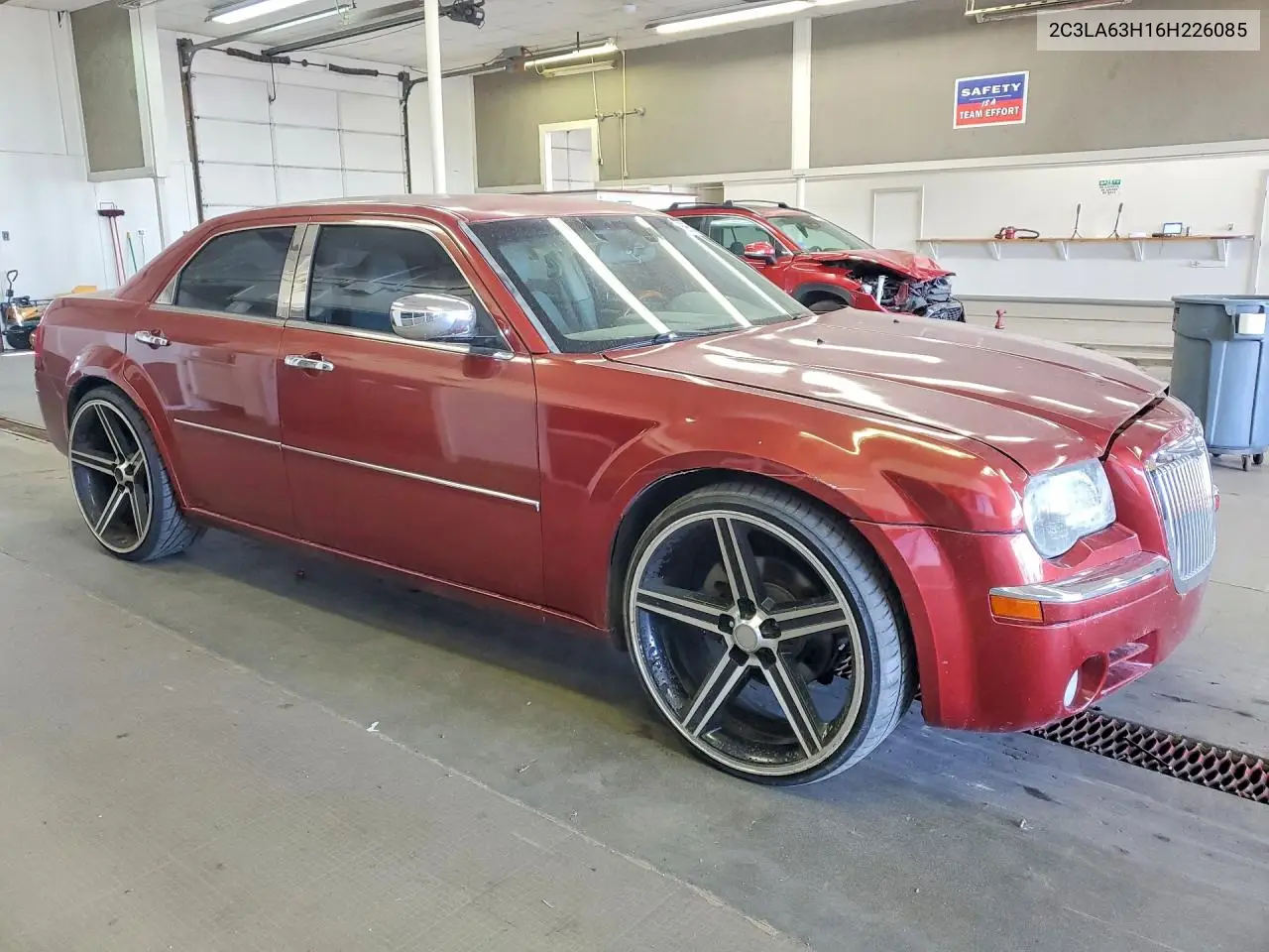 2006 Chrysler 300C VIN: 2C3LA63H16H226085 Lot: 59664556