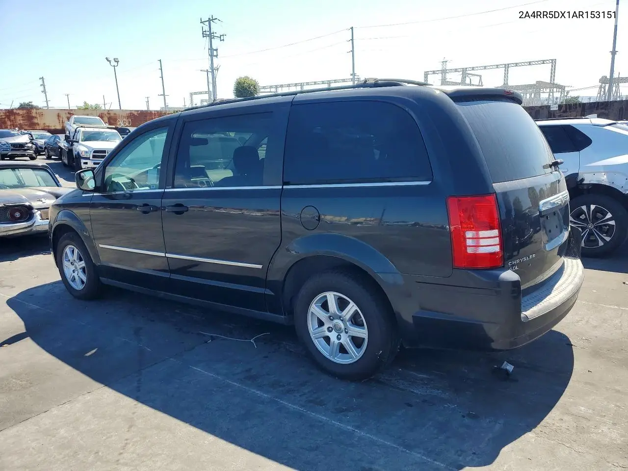 2010 Chrysler Town & Country Touring VIN: 2A4RR5DX1AR153151 Lot: 57412496