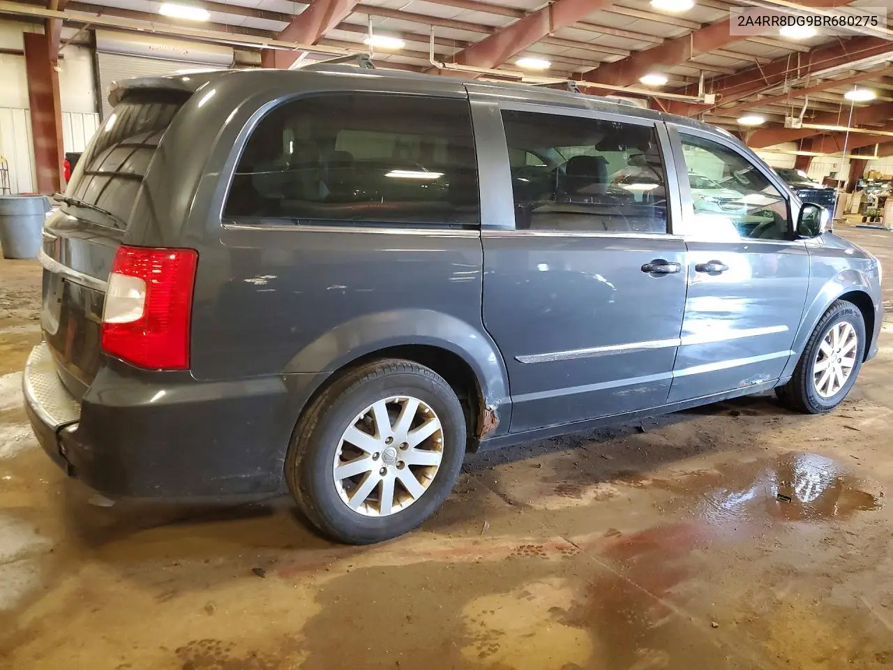 2011 Chrysler Town & Country Touring L VIN: 2A4RR8DG9BR680275 Lot: 56825926