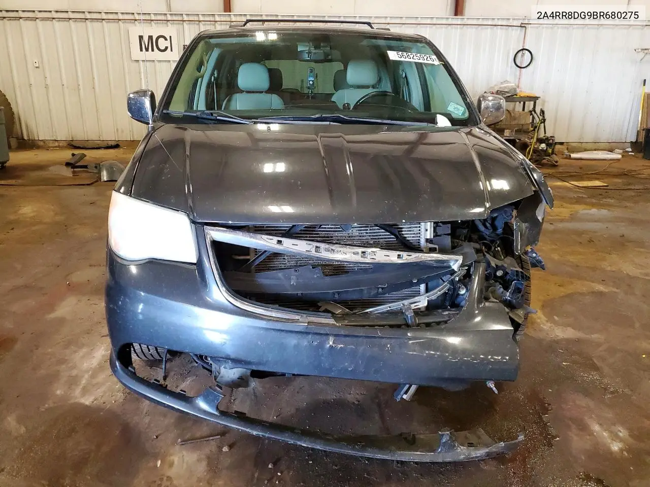 2011 Chrysler Town & Country Touring L VIN: 2A4RR8DG9BR680275 Lot: 56825926