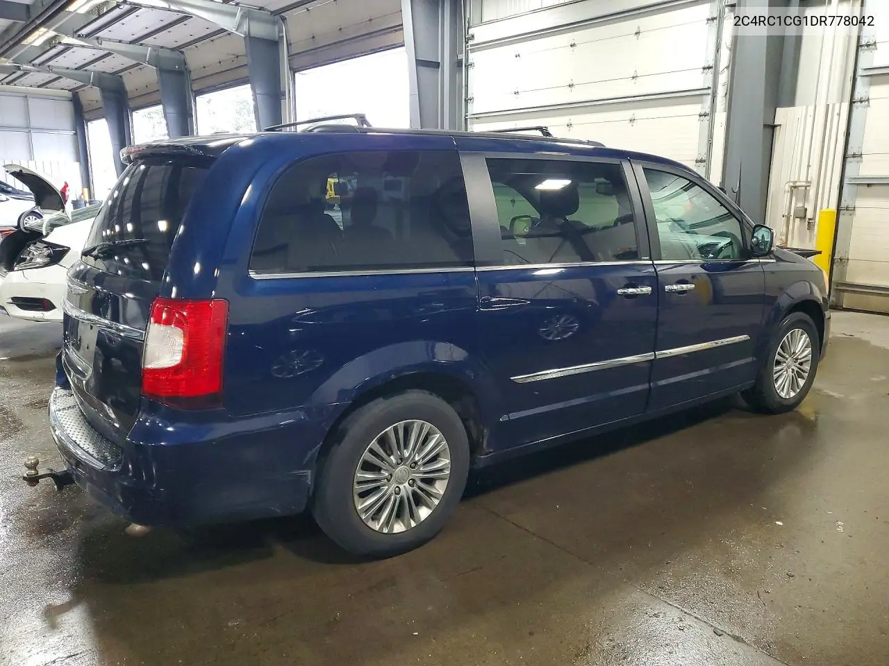 2013 Chrysler Town & Country Touring L VIN: 2C4RC1CG1DR778042 Lot: 57843546
