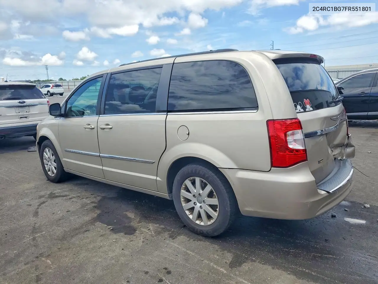 2015 Chrysler Town & Country Touring VIN: 2C4RC1BG7FR551801 Lot: 56795126