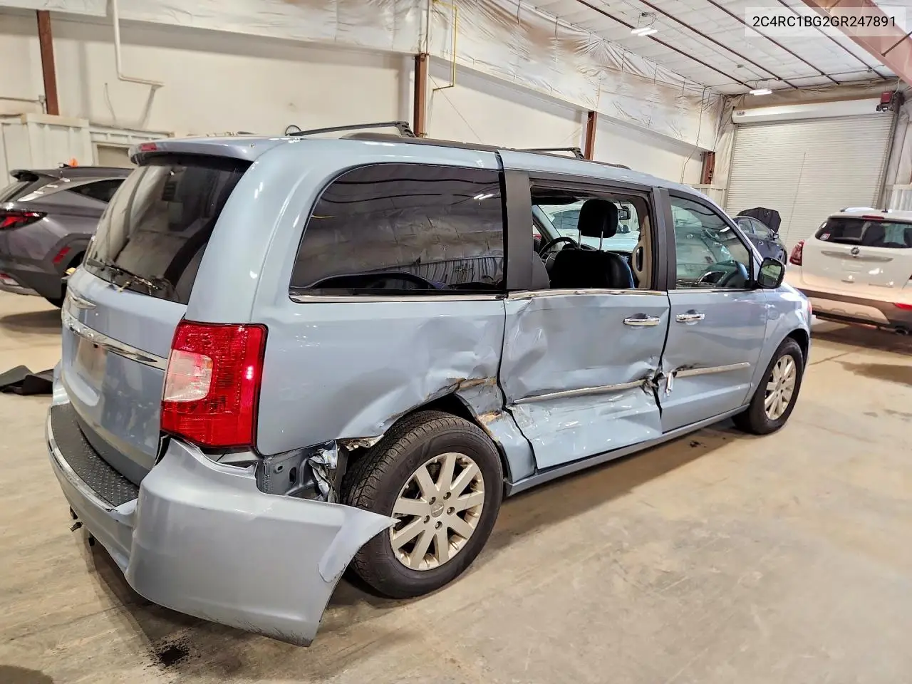 2016 Chrysler Town & Country Touring VIN: 2C4RC1BG2GR247891 Lot: 56761086