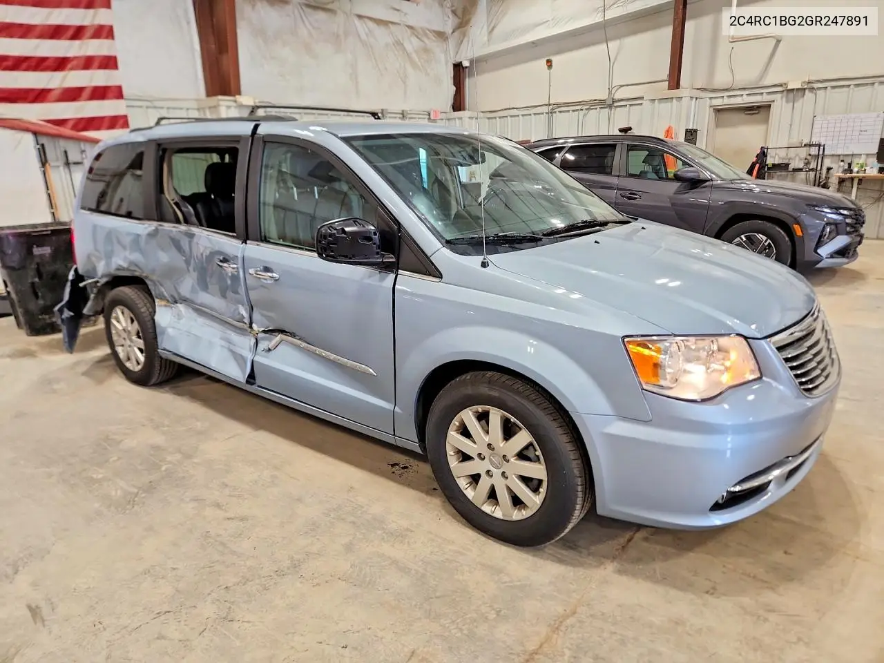 2016 Chrysler Town & Country Touring VIN: 2C4RC1BG2GR247891 Lot: 56761086