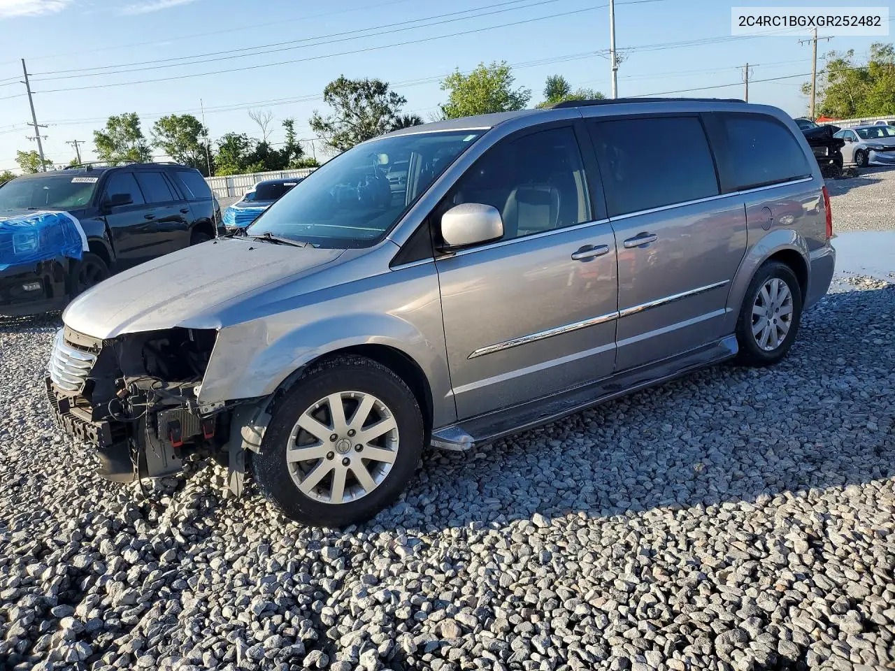 2016 Chrysler Town & Country Touring
