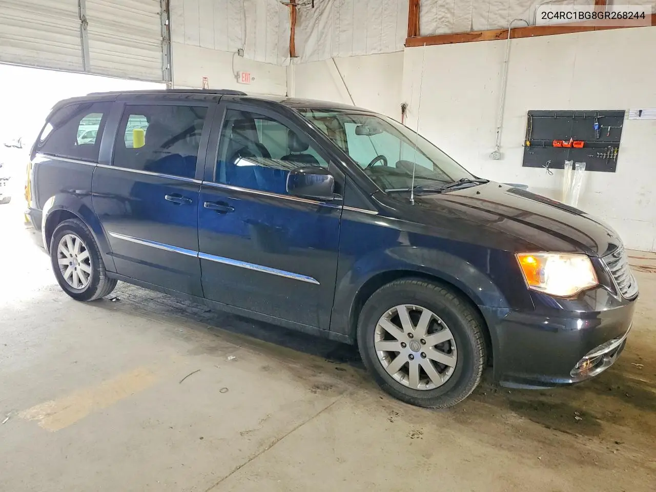 2016 Chrysler T&C Tourin VIN: 2C4RC1BG8GR268244 Lot: 58889516