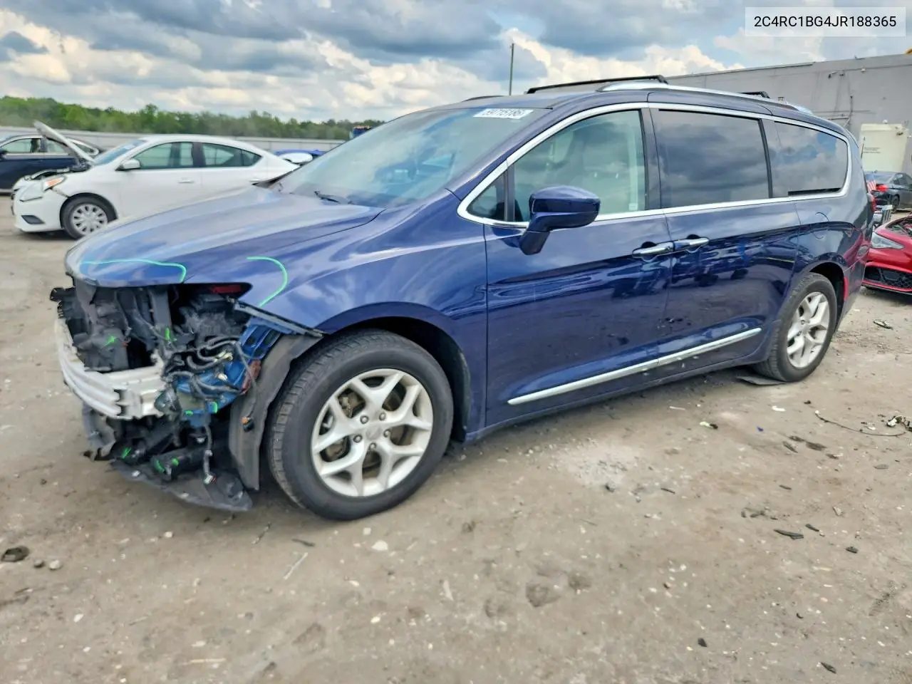 2018 Chrysler Pacifica Touring L VIN: 2C4RC1BG4JR188365 Lot: 59715186