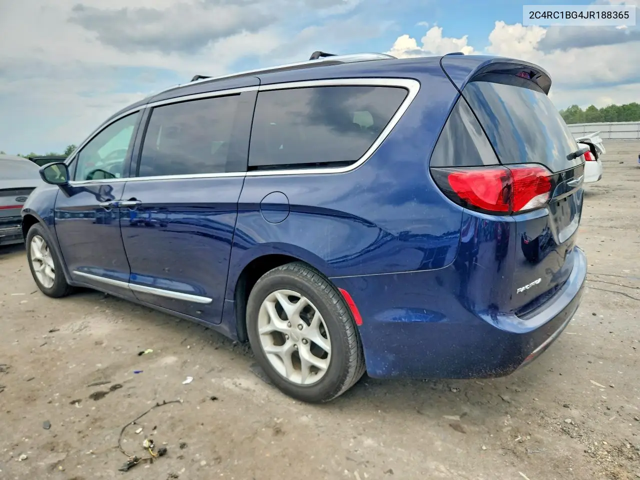 2018 Chrysler Pacifica Touring L VIN: 2C4RC1BG4JR188365 Lot: 59715186