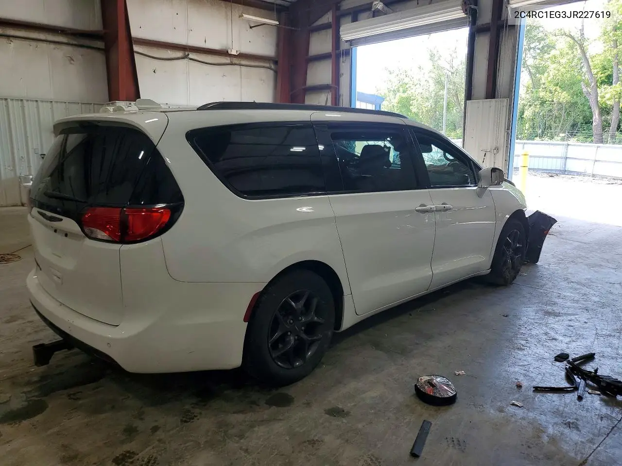 2018 Chrysler Pacifica Touring L Plus VIN: 2C4RC1EG3JR227619 Lot: 59769866