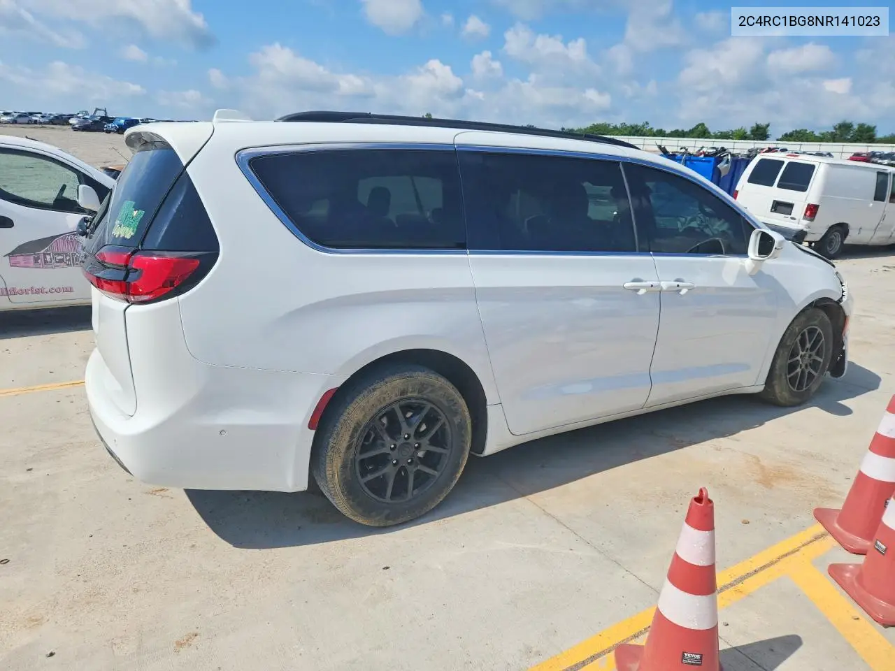 2022 Chrysler Pacifica Touring L VIN: 2C4RC1BG8NR141023 Lot: 56866466