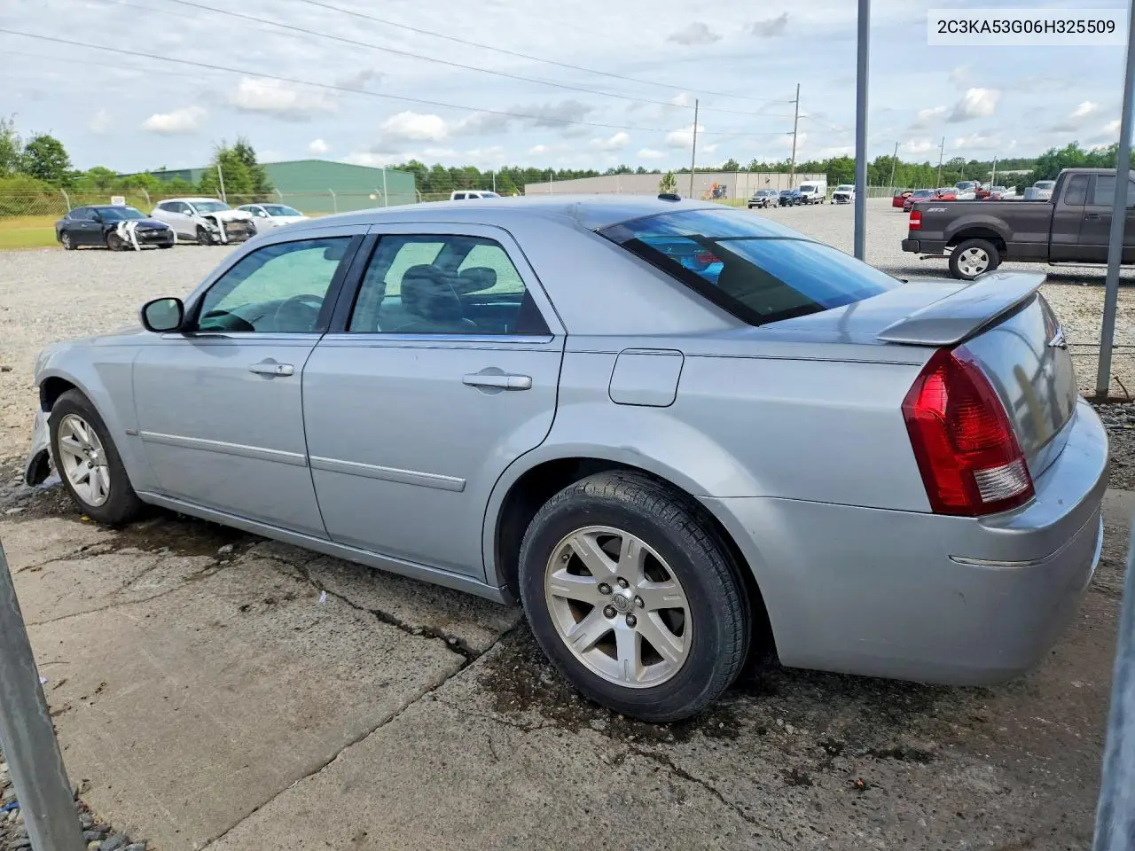2006 Chrysler 300 Touring VIN: 2C3KA53G06H325509 Lot: 60615946