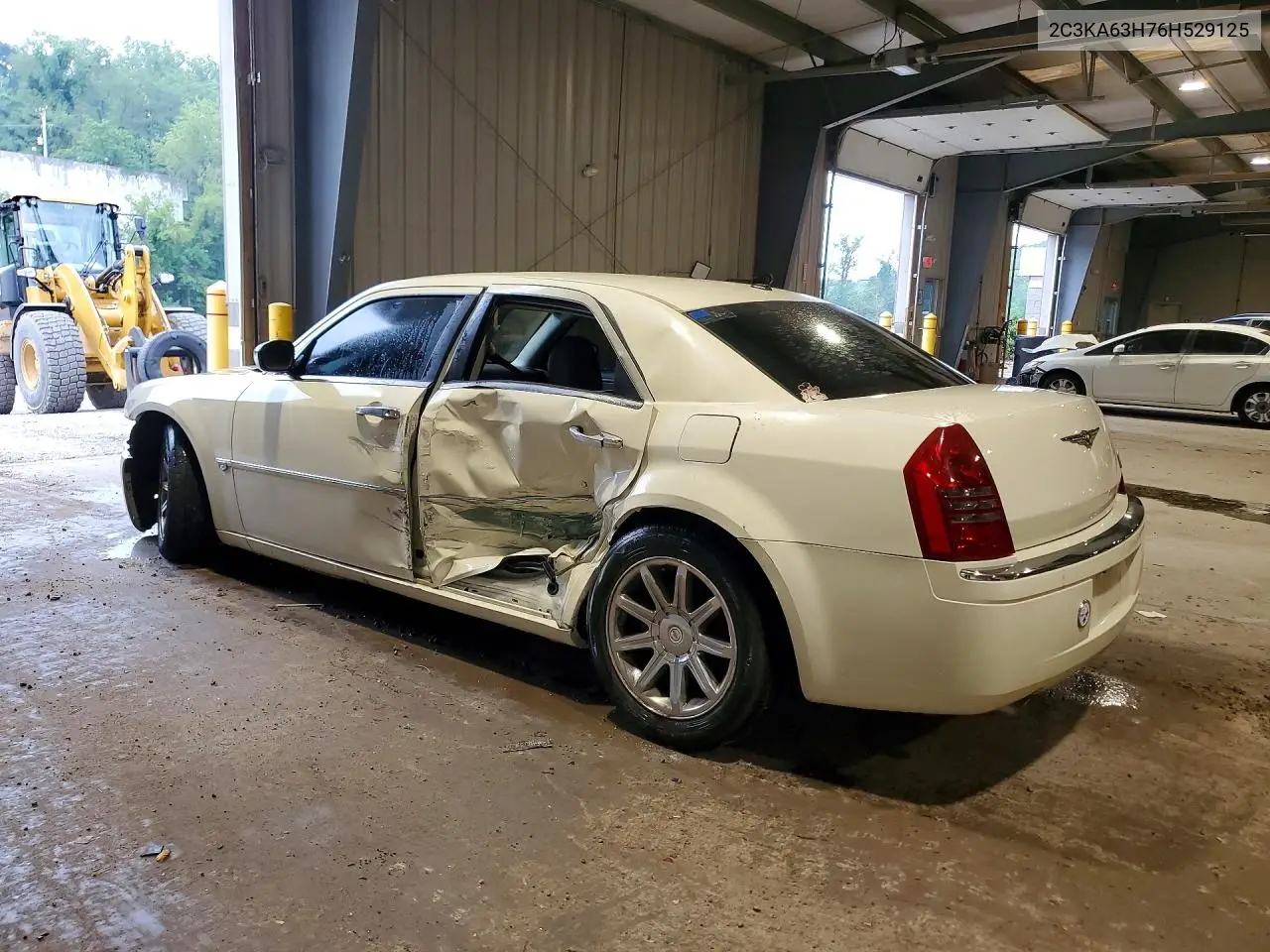 2006 Chrysler 300C VIN: 2C3KA63H76H529125 Lot: 61579286