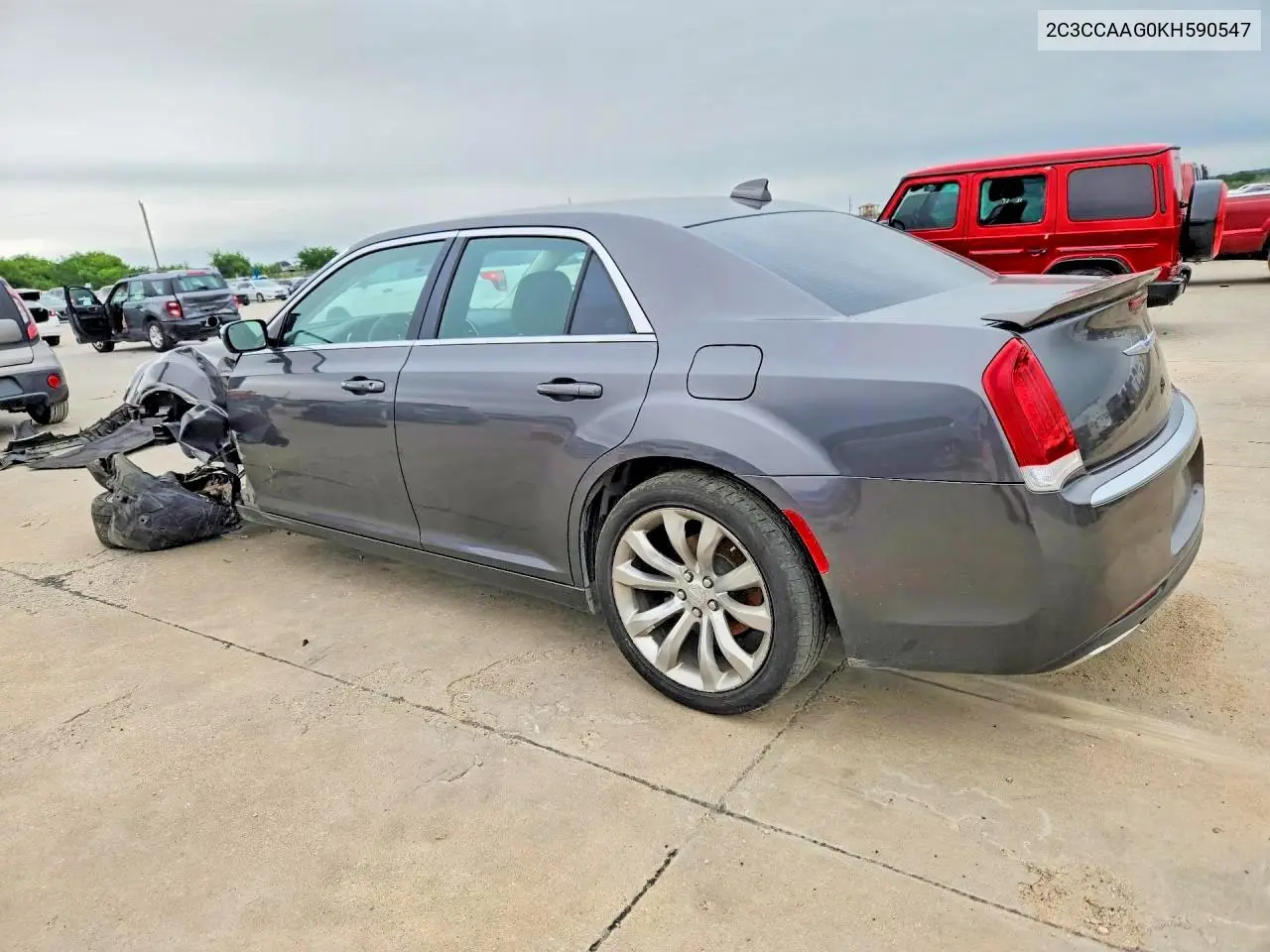 2C3CCAAG0KH590547 2019 Chrysler 300 Touring