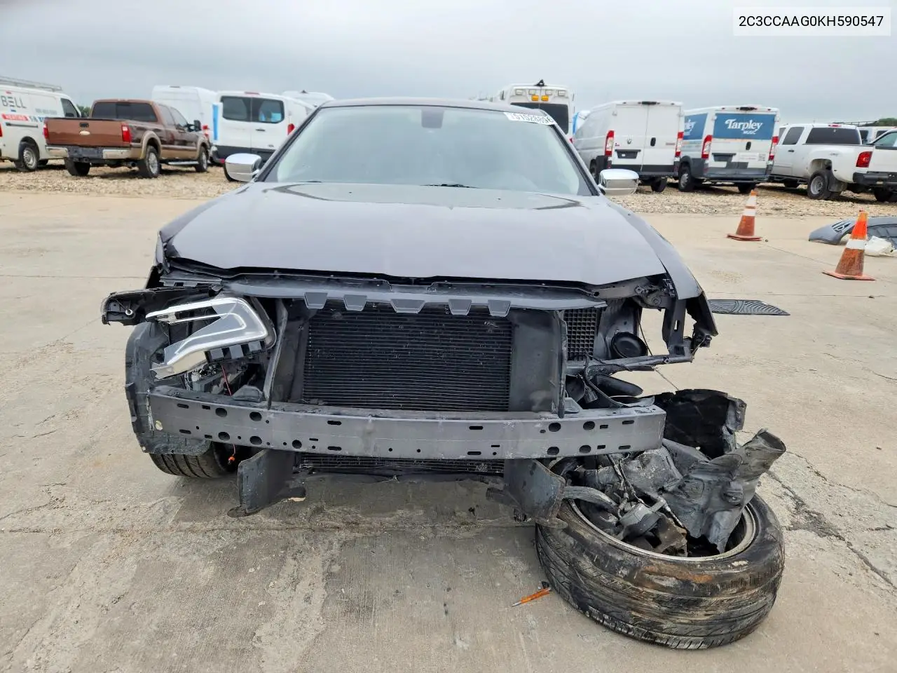 2C3CCAAG0KH590547 2019 Chrysler 300 Touring