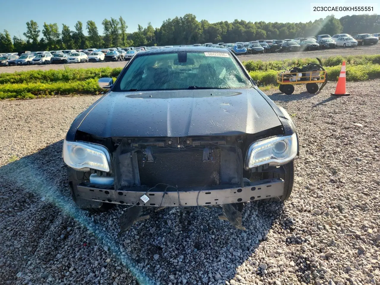 2019 Chrysler 300 Limited VIN: 2C3CCAEG0KH555551 Lot: 58422096