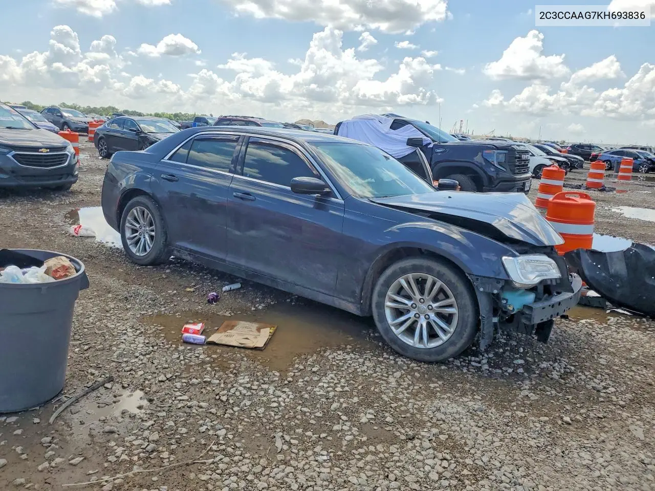 2019 Chrysler 300 Touring VIN: 2C3CCAAG7KH693836 Lot: 59738376