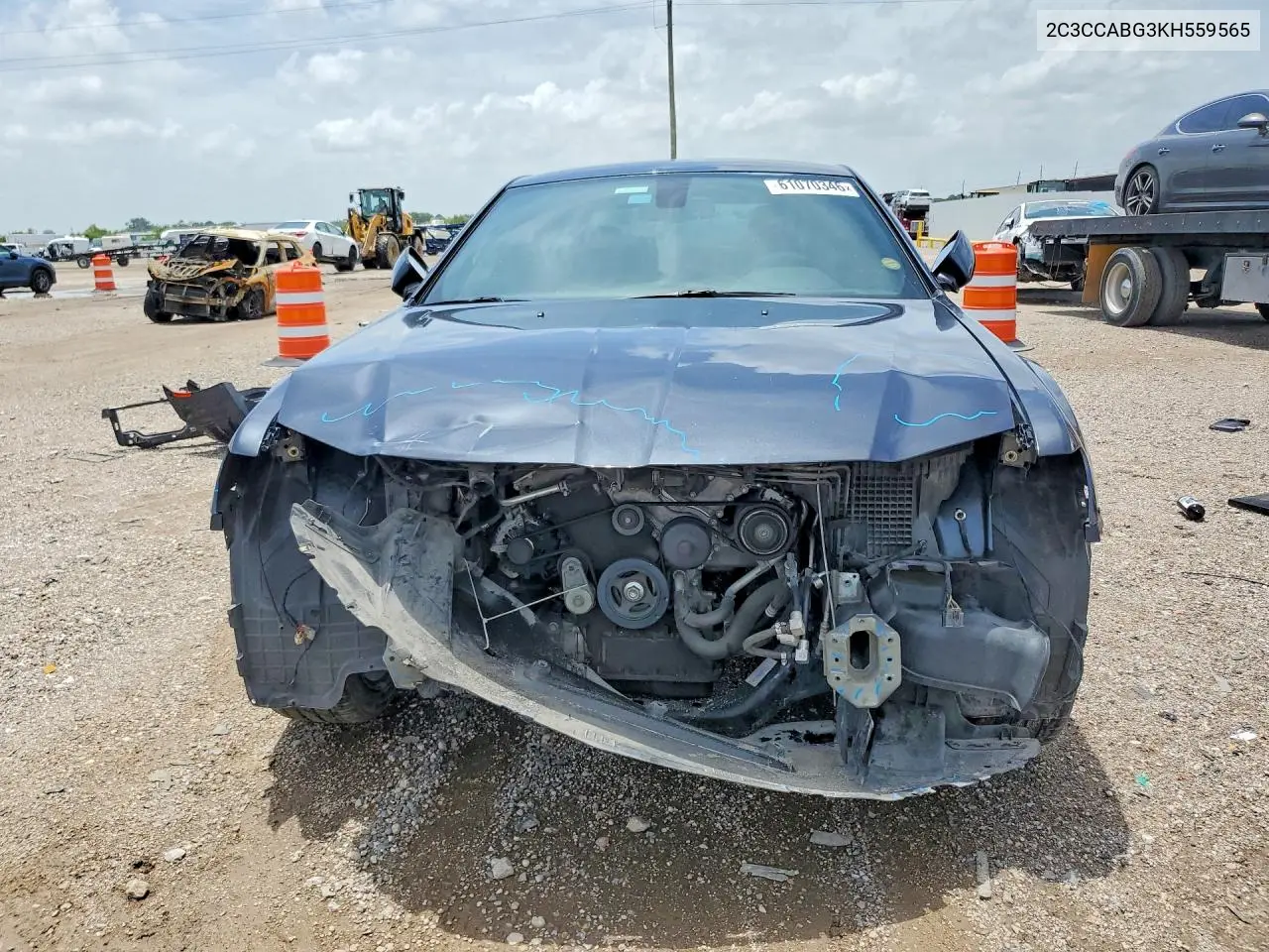 2019 Chrysler 300 S VIN: 2C3CCABG3KH559565 Lot: 61070346
