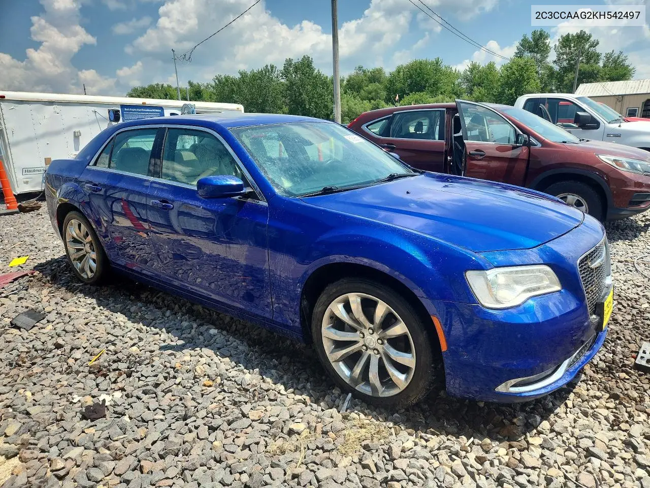 2019 Chrysler 300 Touring VIN: 2C3CCAAG2KH542497 Lot: 61696606