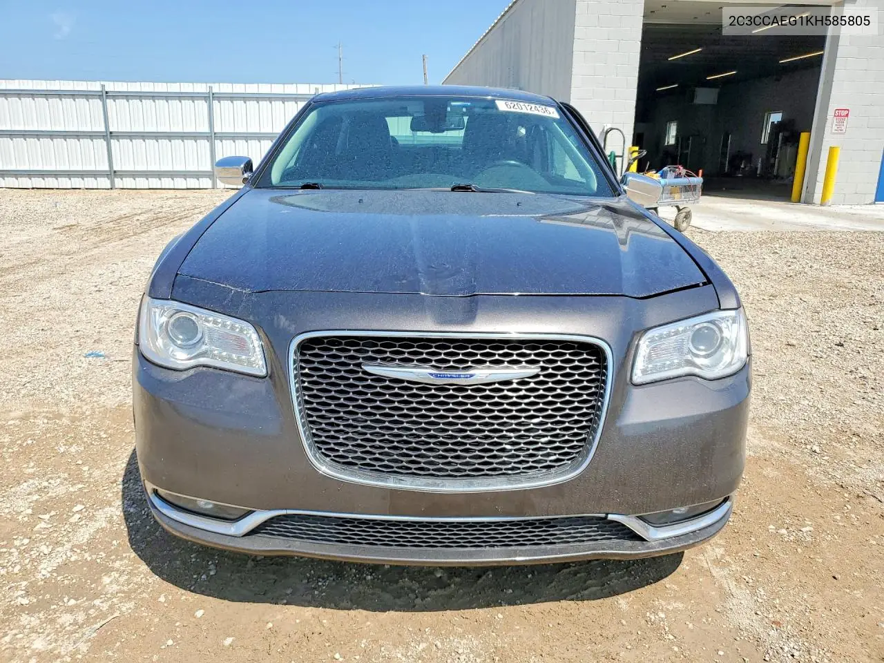 2019 Chrysler 300 Limited VIN: 2C3CCAEG1KH585805 Lot: 62012436