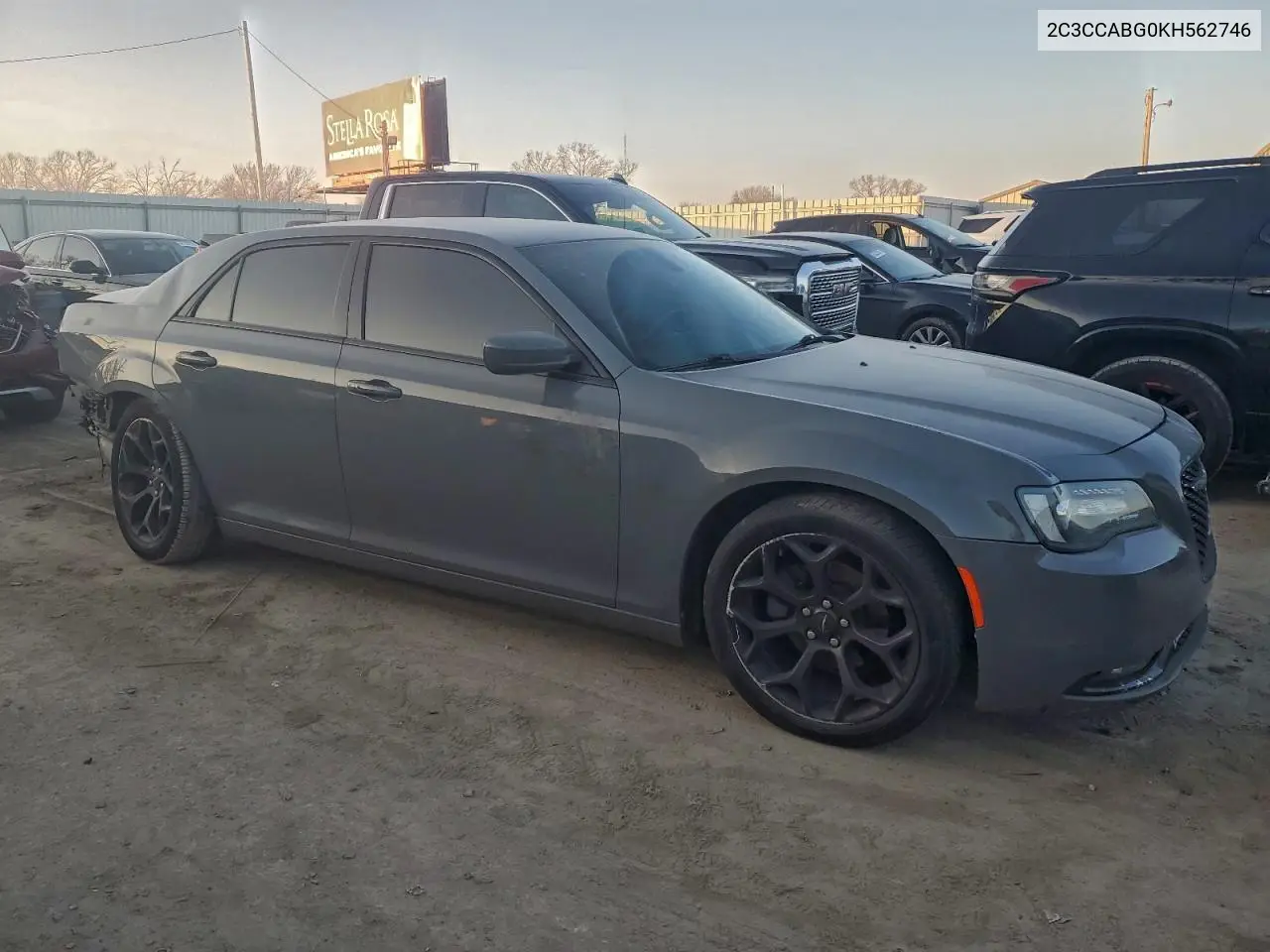 2C3CCABG0KH562746 2019 Chrysler 300 S
