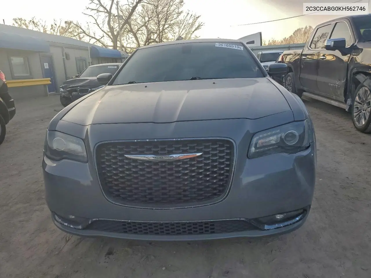 2C3CCABG0KH562746 2019 Chrysler 300 S