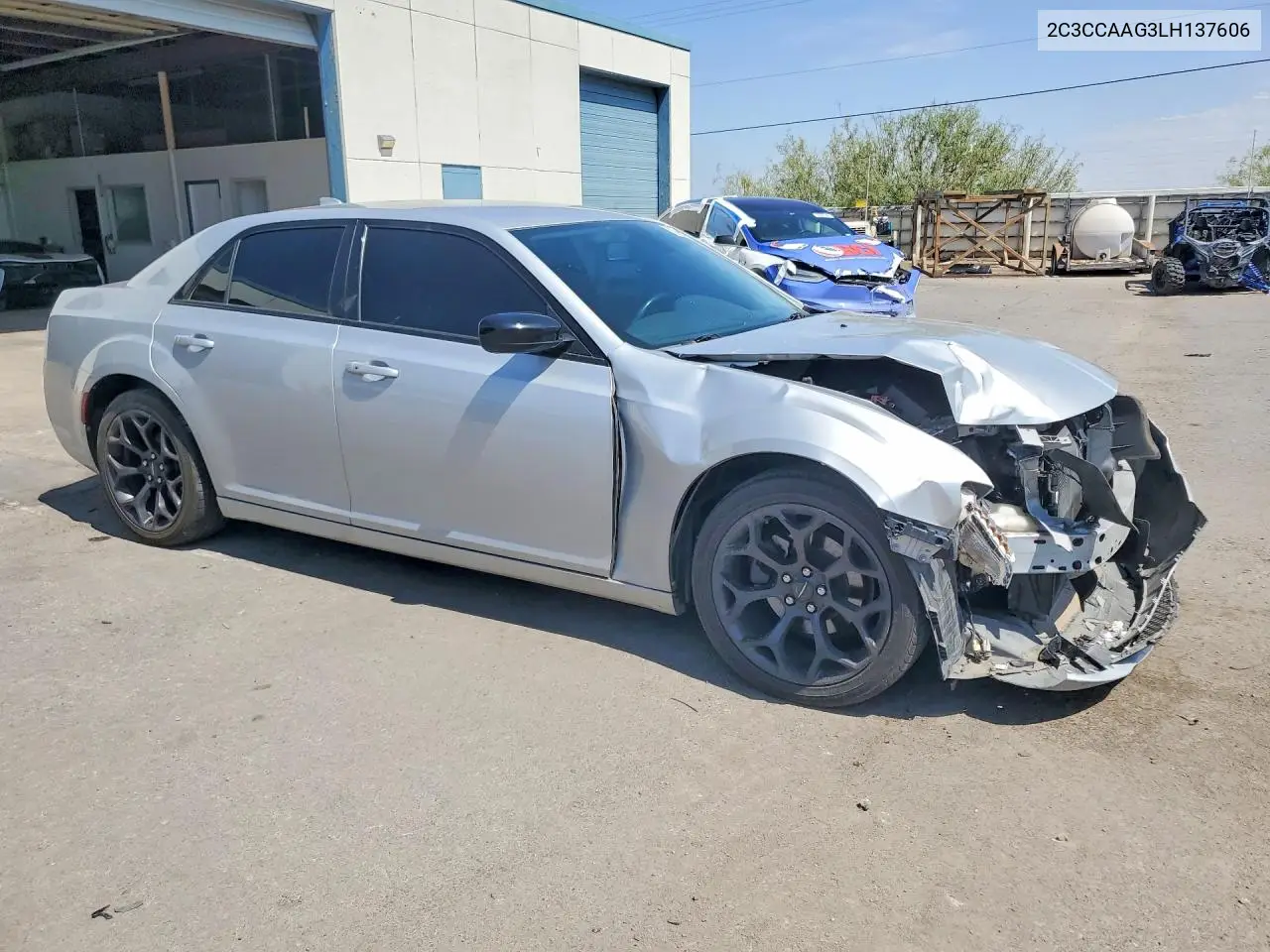 2020 Chrysler 300 Touring VIN: 2C3CCAAG3LH137606 Lot: 61559156