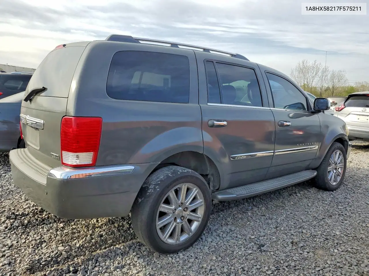 2007 Chrysler Aspen Limited VIN: 1A8HX58217F575211 Lot: 52812526