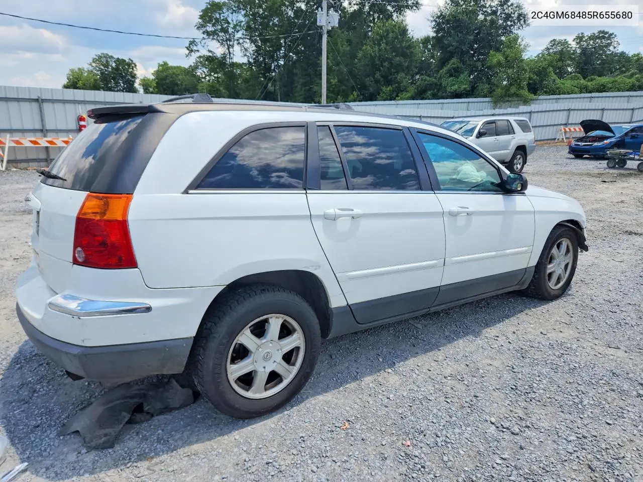 2005 Chrysler Pacifica VIN: 2C4GM68485R655680 Lot: 60175786