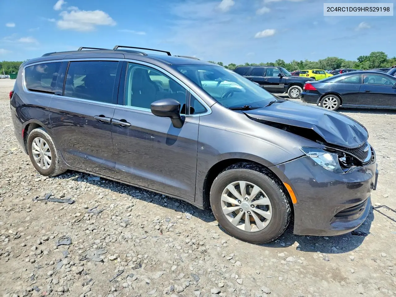 2017 Chrysler Pacifica Touring VIN: 2C4RC1DG9HR529198 Lot: 56760426