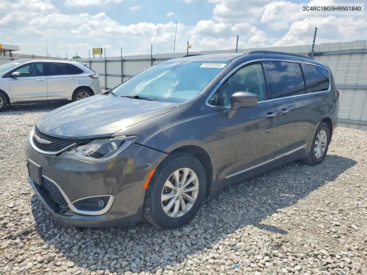 2017 Chrysler Pacifica Touring L VIN: 2C4RC1BG5HR501840 Lot: 58800956