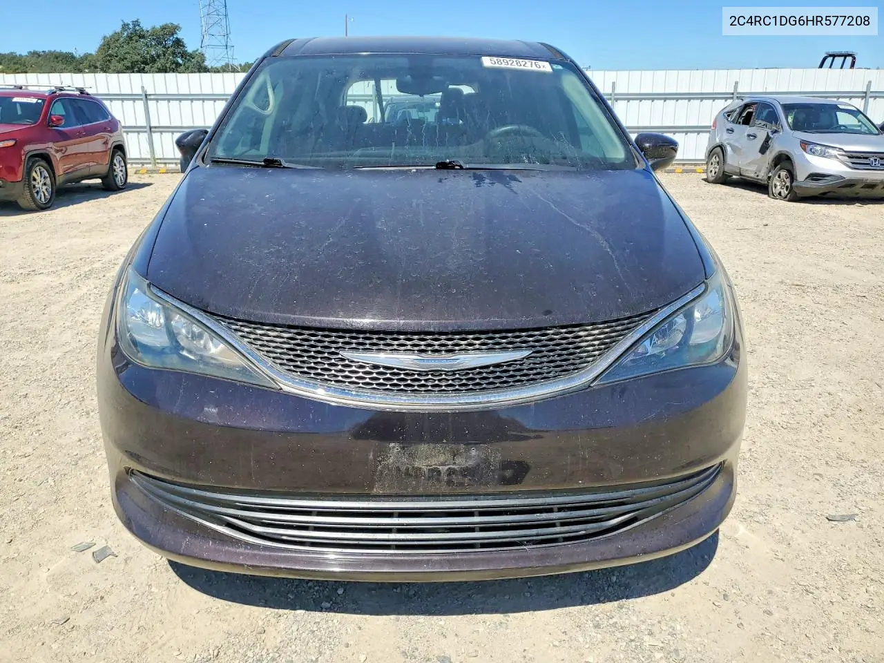 2017 Chrysler Pacifica Touring VIN: 2C4RC1DG6HR577208 Lot: 58928276