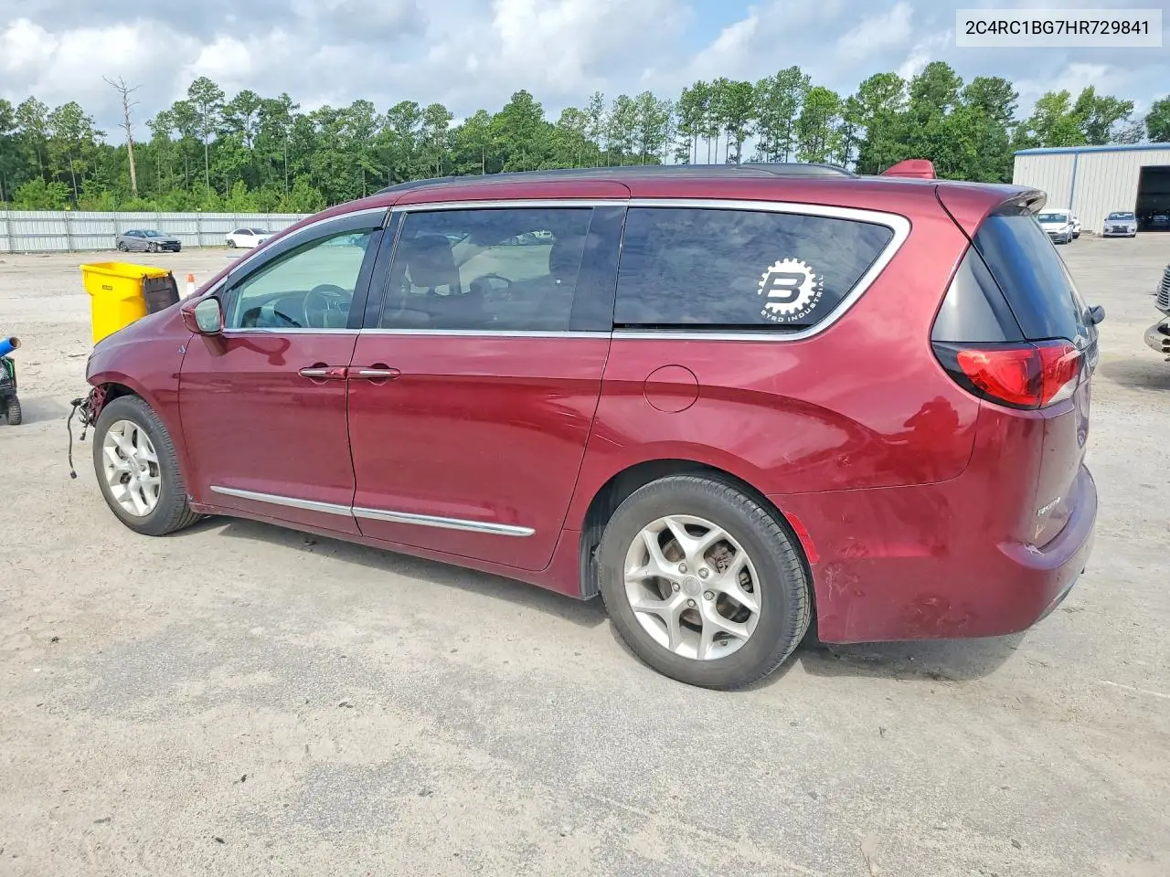 2017 Chrysler Pacifica Touring L VIN: 2C4RC1BG7HR729841 Lot: 59252266
