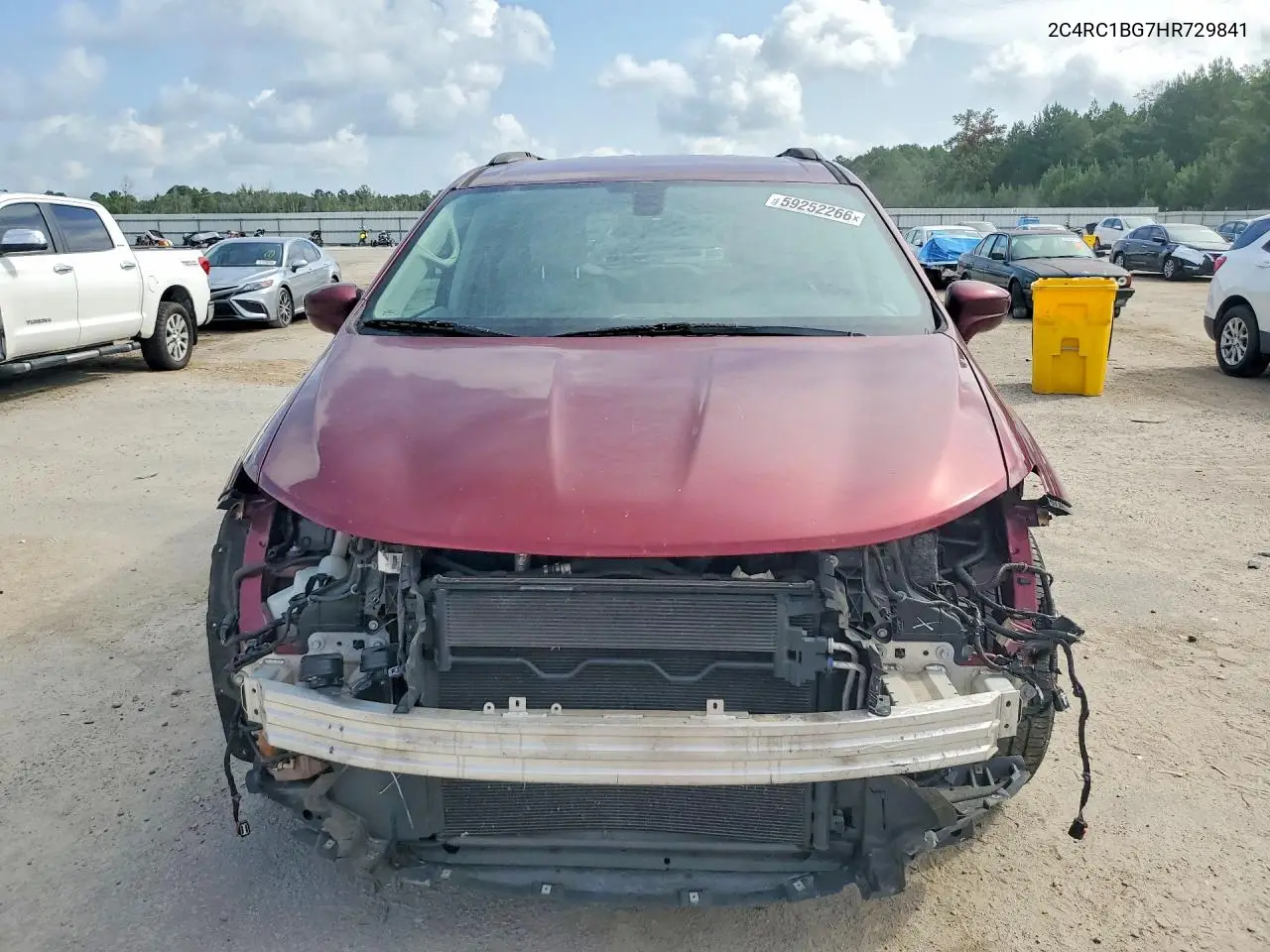 2017 Chrysler Pacifica Touring L VIN: 2C4RC1BG7HR729841 Lot: 59252266